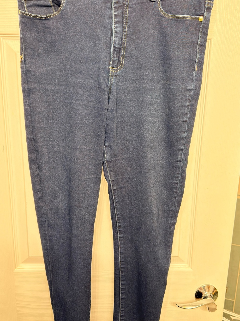 Anne Klein Indigo Stretch Skinny Jeans